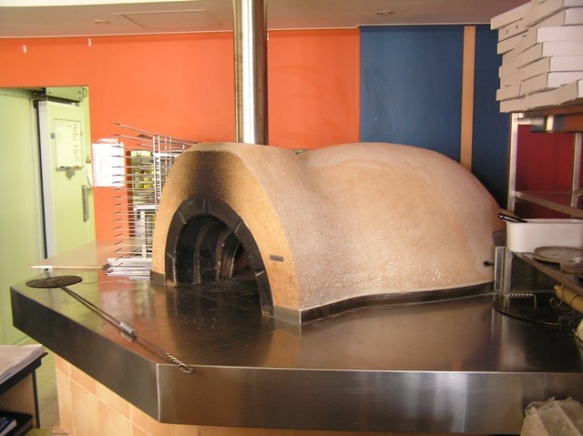 Amalfi Entertainer Mediterranean oven
