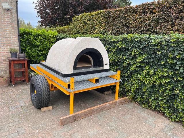 Amalfi Entertainer Mediterranean oven