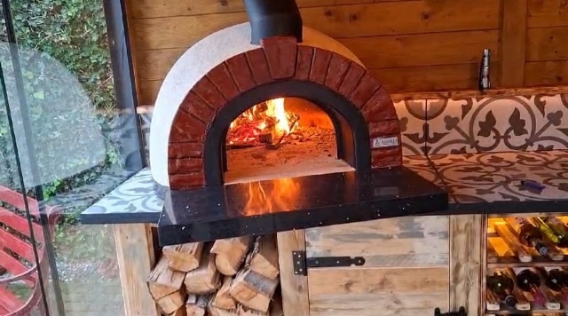 Amalfi Mediterranean portable oven 60 Red Brick