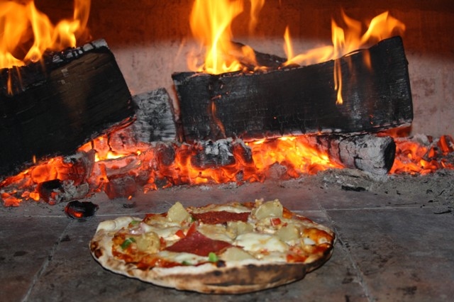 Houtoven, Pizza oven 110 cm met schoorsteen
