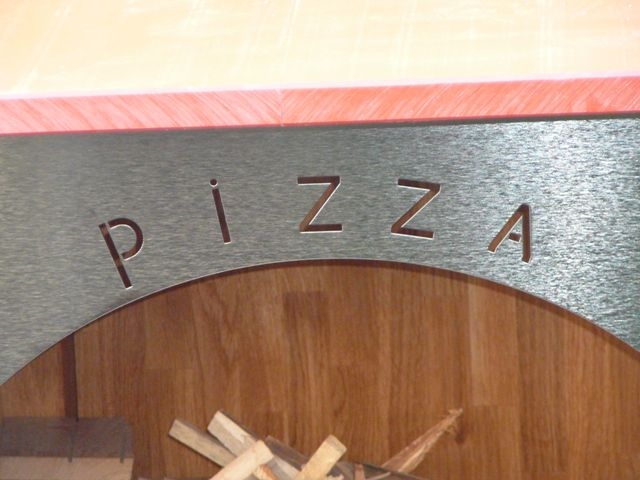 Houtoven, Pizza oven 80 cm met schoorsteen